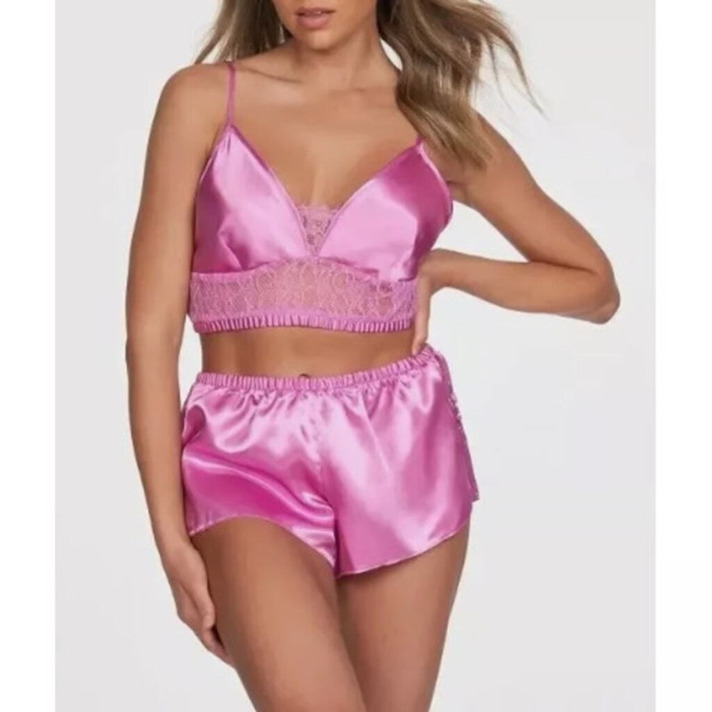 NEW Frederick's of Hollywood Delphine Satin Lace Sleep‎ Set Plus 1X Pink NWT